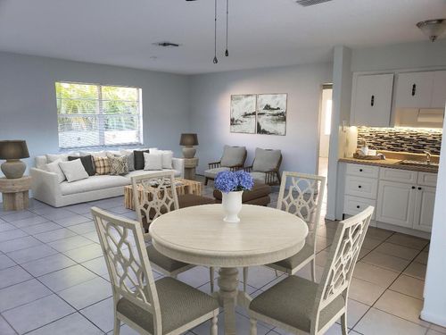 4752-4752 Se Ebbtide Ave, Stuart, FL, 34997-8852 | Card Image