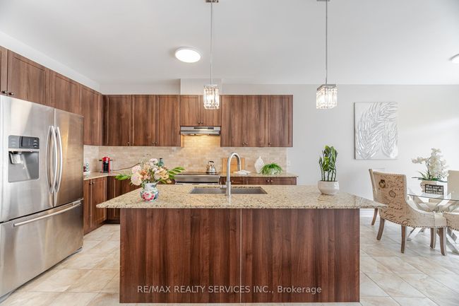 16 Zephyr Rd, House attached with 3 bedrooms, 3 bathrooms and 2 parking in Caledon ON | Image 23