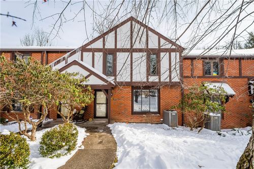 407 Sewickley Heights Dr, Sewickley, PA, 15143-8914 | Card Image