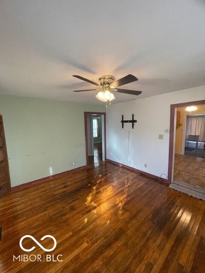 211 Cleveland Street, House other with 2 bedrooms, 1 bathrooms and null parking in Columbus IN | Image 3