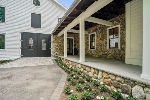 12 Shawmut, Wayland, MA, 01778 | Card Image