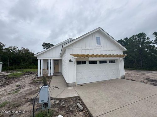 63 N Flicker Meadows Ct, Hampstead, NC, 28443-2032 | Card Image
