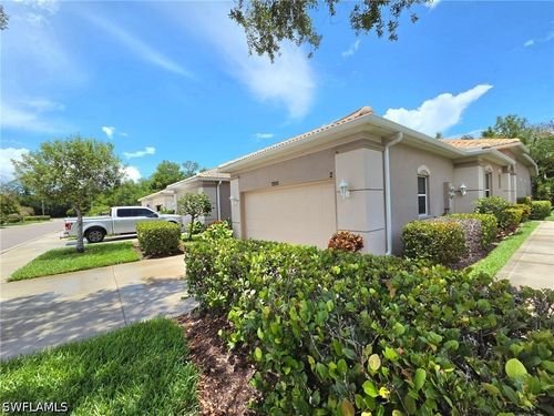 2-7892 Sanctuary Cir, NAPLES, FL, 34104-5909 | Card Image