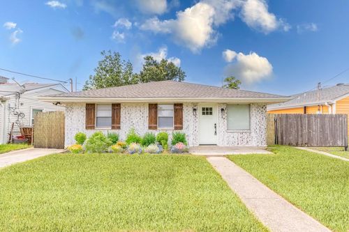 2053 Mandolin St, New Orleans, LA, 70122-3149 | Card Image