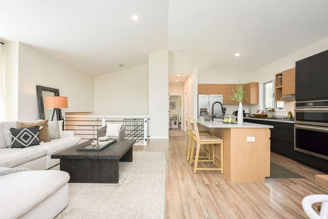 The finishes flow seamlessly together with a nice cohesive design. | Image 14