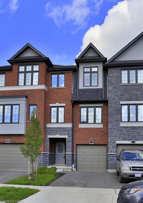 25 Sportsman Hill St, Kitchener, ON, N2P0J4 | Card Image