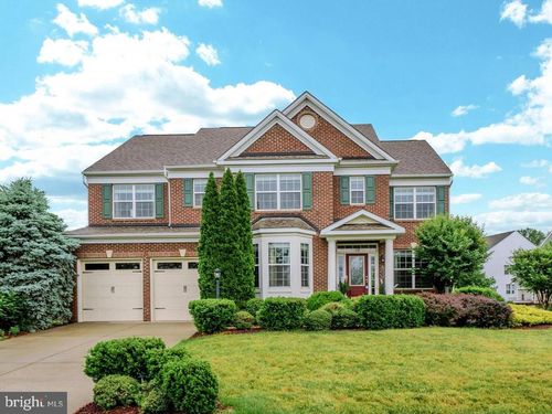 42134 Autumn Rain Cir, BRAMBLETON, VA, 20148-8096 | Card Image