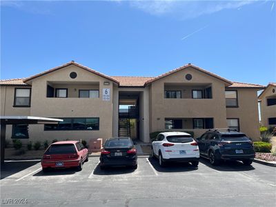 2035 - 2451 N Rainbow Boulevard, Condo with 1 bedrooms, 1 bathrooms and null parking in Las Vegas NV | Image 2