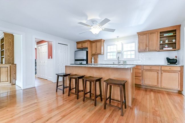 318 Fisher St, House other with 4 bedrooms, 4 bathrooms and 6 parking in Walpole MA | Image 7