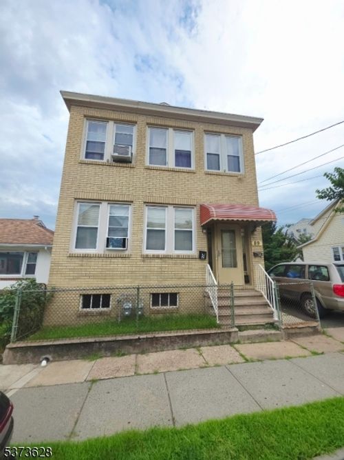 89 Pacific Ave, Garfield, NJ, 07026-3732 | Card Image