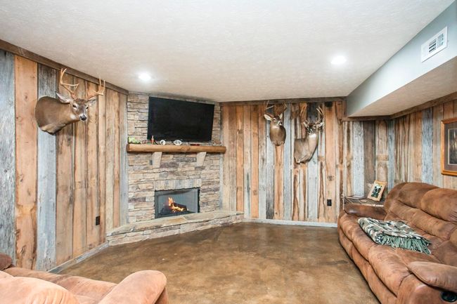 1043 Shelton Rd, House other with 4 bedrooms, 4 bathrooms and 2 parking in Charlotte TN | Image 44