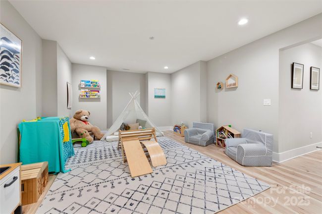68 Huckleberry Ridge Ln, House other with 3 bedrooms, 3 bathrooms and null parking in Zirconia NC | Image 21