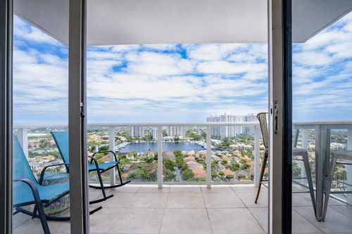 2401-3675 N Country Club Dr, Aventura, FL, 33180 | Card Image