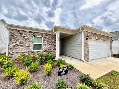 180 Park Ln, Fairburn, GA, 30213-5538 | Card Image