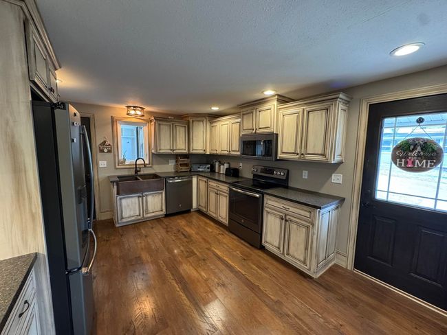 226 S Sidney St, House other with 3 bedrooms, 2 bathrooms and null parking in SHULLSBURG WI | Image 9
