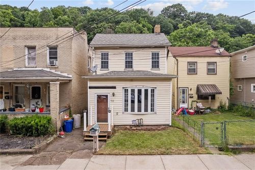 713 Saline St, Pittsburgh, PA, 15207-1039 | Card Image