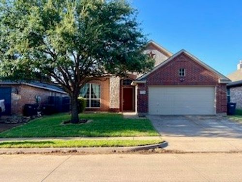 1228 Brownford Dr, Burleson, TX, 76028-6825 | Card Image