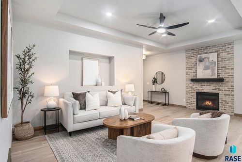 501 Huckleberry Trl, Harrisburg, SD, 57032-2602 | Card Image