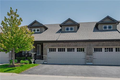 32 Westminster Cres, Fergus, ON, N1M0C4 | Card Image