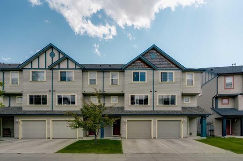 135 Copperfield Lane Se, Calgary, AB, T2Z4S9 | Card Image