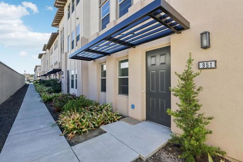 951 Arrowleaf Place, San Jose, CA, 95131 | Card Image