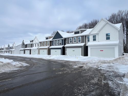 44-3331 Kings River Street Sw, Wyoming, MI, 49418 | Card Image