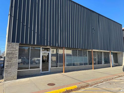 613 5th St, Clay Center, KS, 67432-2926 | Card Image