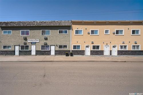 412-418 Athabasca St E, Moose Jaw, SK, S6H0L8 | Card Image