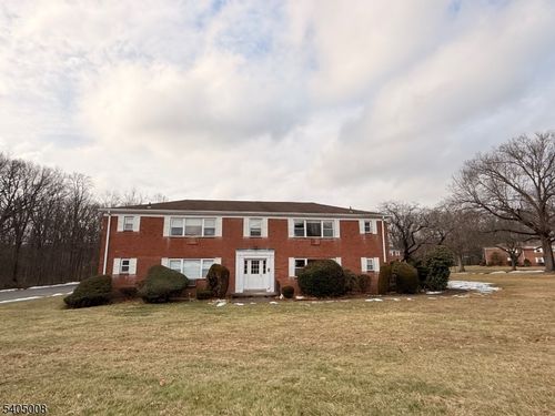 12 Rustic Cir, Montvale, NJ, 07645-1608 | Card Image