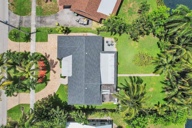 324 Davis Rd, House other with 5 bedrooms, 2 bathrooms and null parking in Palm Springs FL | Image 5