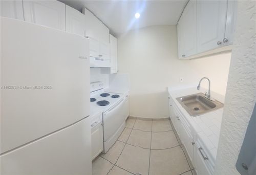 apt-209-19600 Sw 110th Ct, Cutler Bay, FL, 33157-8466 | Card Image