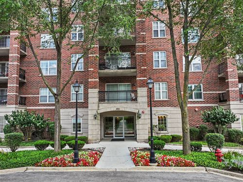 408-410 W Mahogany Court, Palatine, IL, 60067 | Card Image