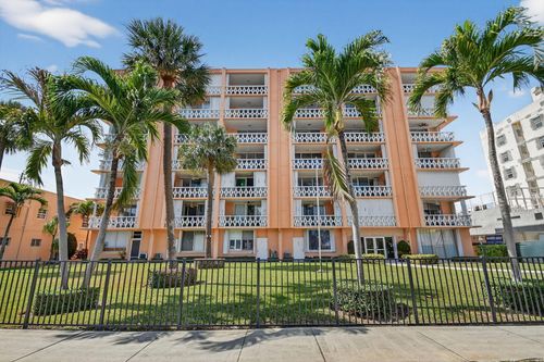 201-15 S Golfview Rd, Lake Worth Beach, FL, 33460-3985 | Card Image