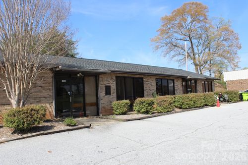 108 W Rutherford St, Landrum, SC, 29356-1526 | Card Image
