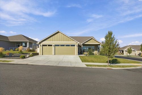 3668 S Van Buren St, Kennewick, WA, 99338-5085 | Card Image