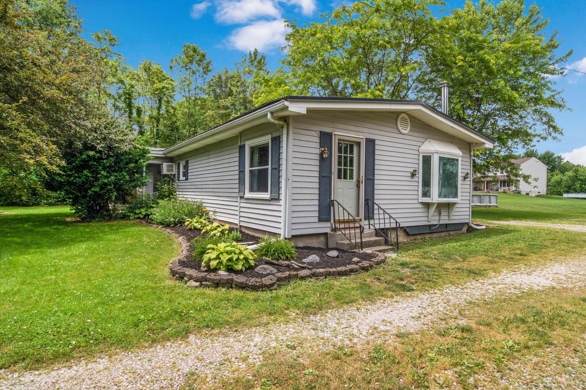 Columbia Rd, Pataskala, OH 43062