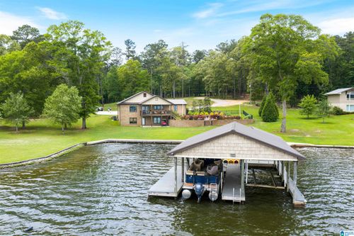 156 Primrose Ln, SHELBY, AL, 35143-7312 | Card Image