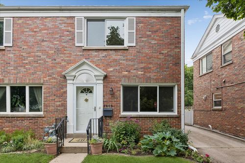 3405 Park Pl, Evanston, IL, 60201-4938 | Card Image