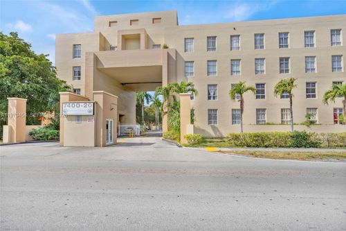 402-7400 W 20th Ave, Hialeah, FL, 33016 | Card Image