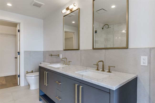 APT-2002 - 70 Rainey St, Condo with 2 bedrooms, 2 bathrooms and 2 parking in Austin TX | Image 11