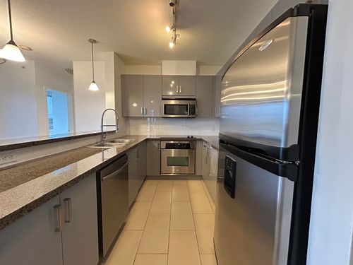 702-11 Royal Ave E, New Westminster, BC, V3L0A8 | Card Image