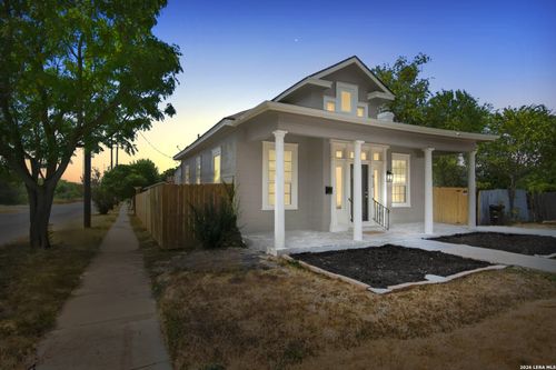 923 Saint Anthony Ave, San Antonio, TX, 78210-2264 | Card Image