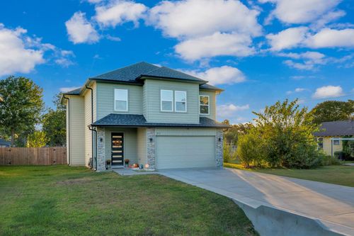 212 S Lobit St, La Porte, TX, 77571-5720 | Card Image