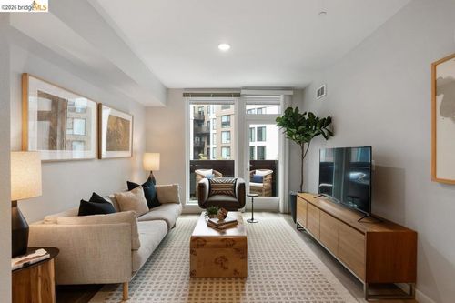 431-260 Brooklyn Basin Way, Oakland, CA, 94606-5270 | Card Image