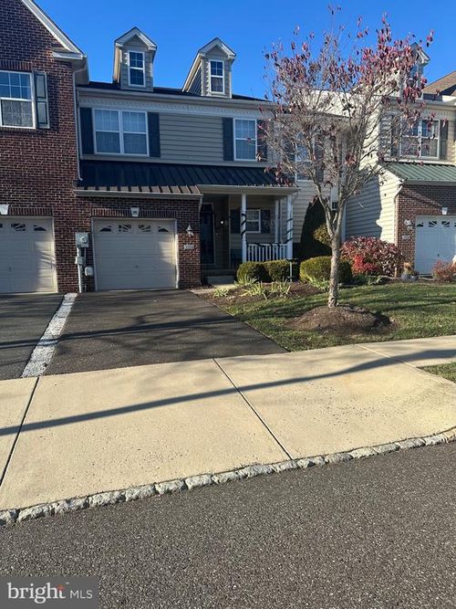 1034 Rosemont Ter, PENNSBURG, PA, 18073-1136 | Card Image