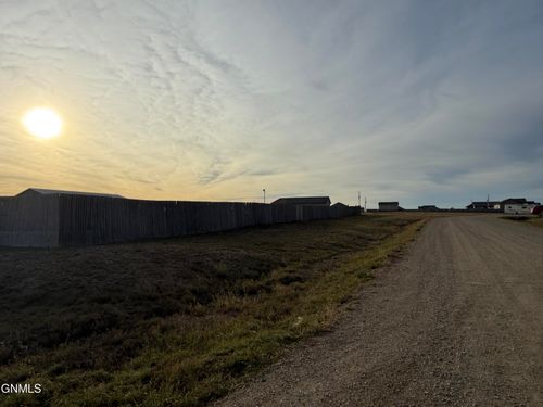 Tbd Cherry Street, Williston, ND, 58801 | Card Image