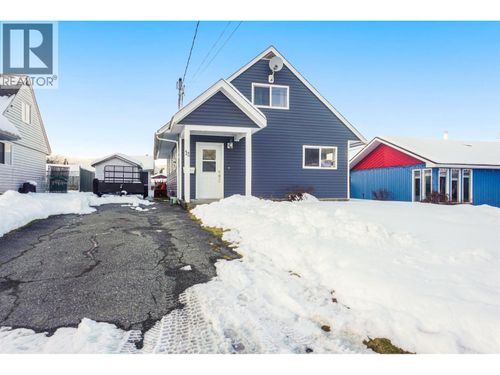 11 Swallow St, Kitimat, BC, V8C1K6 | Card Image
