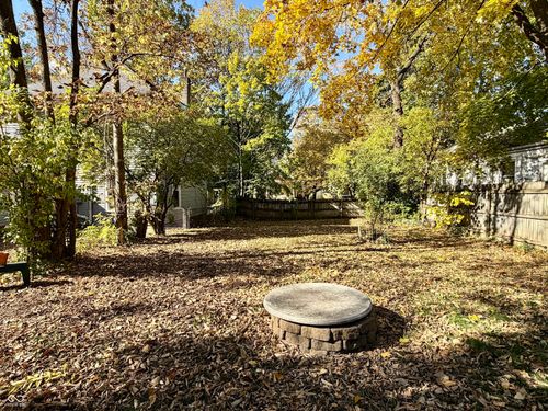 1125 Newman St, Indianapolis, IN, 46201-1152 | Card Image