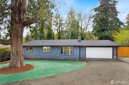 513 Ne Cottonwood Dr, Bremerton, WA, 98311-8788 | Card Image