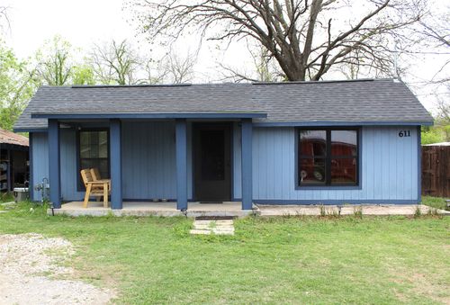 611 W Minnie St, Stephenville, TX, 76401-5542 | Card Image